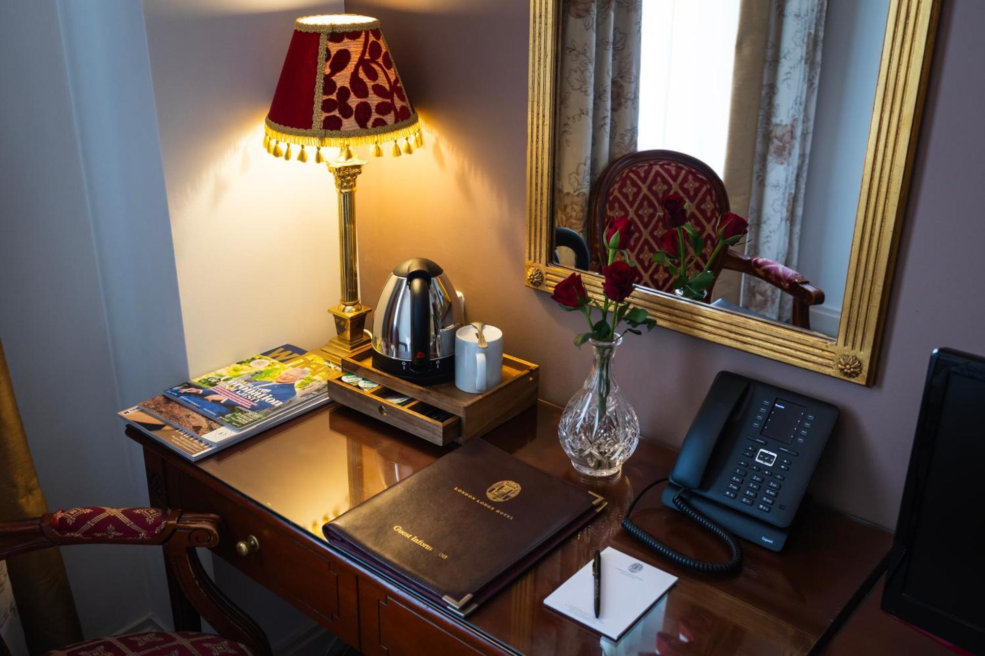 London Lodge Hotel Ngoại thất bức ảnh